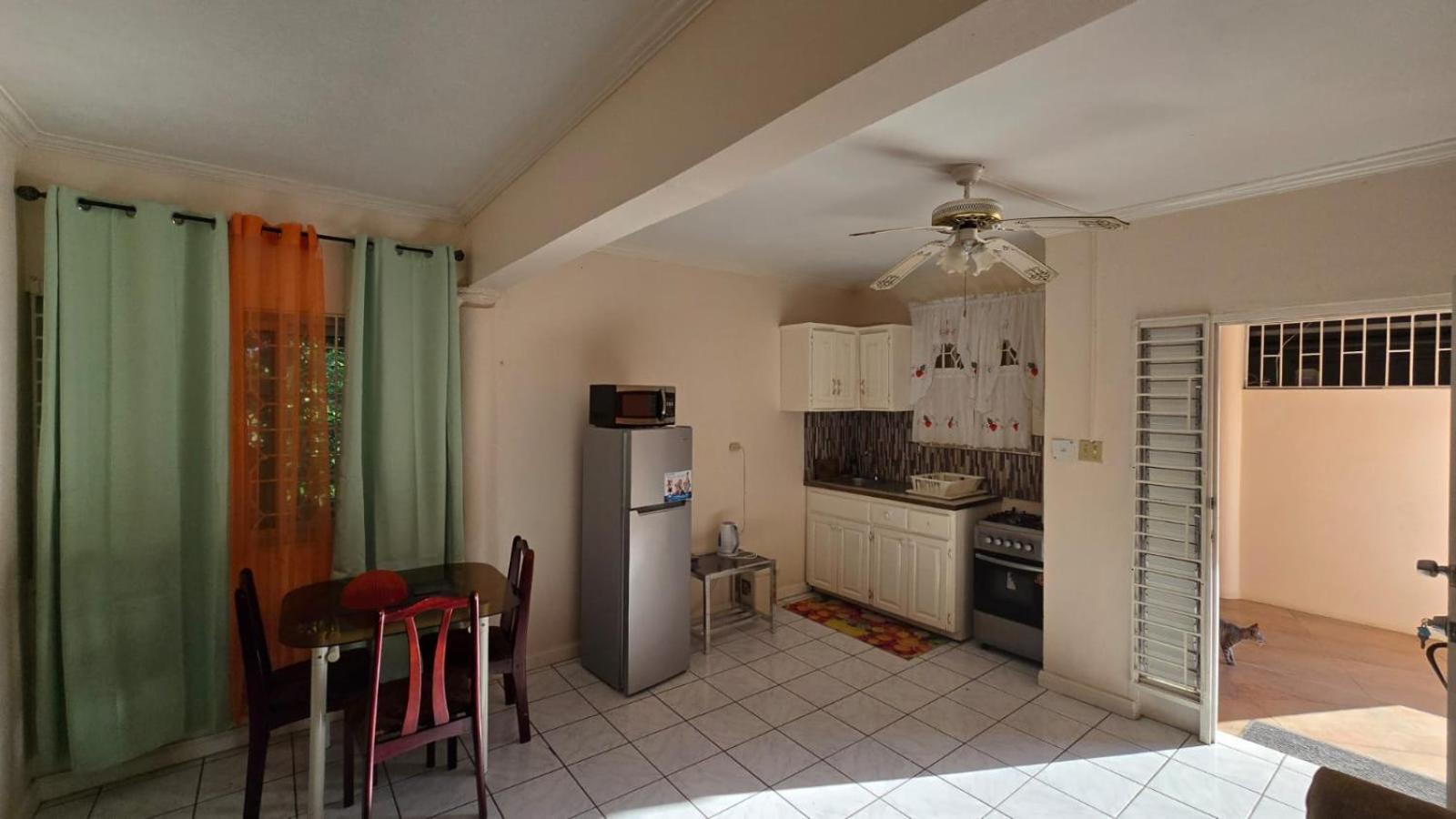 Wizzy Apartment White River 奥乔里奥斯 外观 照片